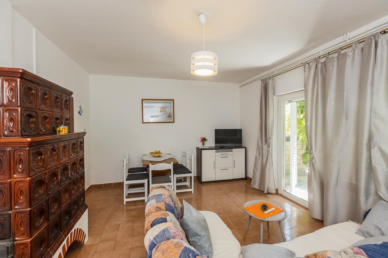 Apartman Mila Каштела Экстерьер фото
